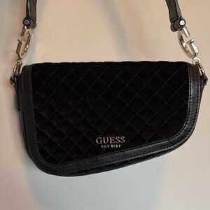 Guess velvet quilted shoulder bag